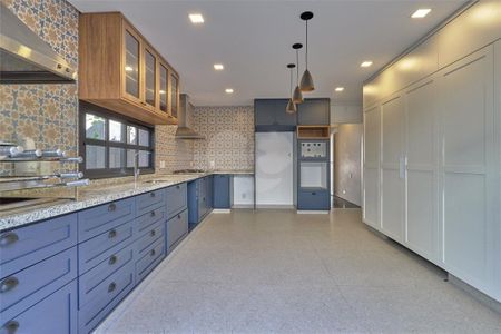 Casa à venda com 211m², 3 quartos e 2 vagas