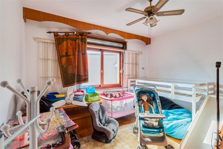 Casa à venda com 239m², 3 quartos e 2 vagas