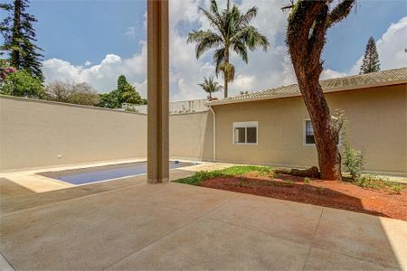 Casa à venda com 450m², 6 quartos e 8 vagas