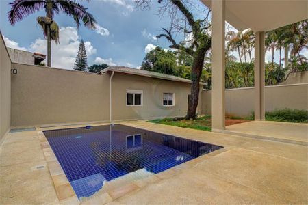 Casa à venda com 450m², 6 quartos e 8 vagas