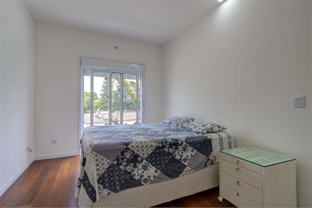 Casa à venda com 450m², 6 quartos e 8 vagas