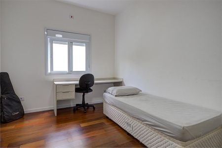 Casa à venda com 450m², 6 quartos e 8 vagas