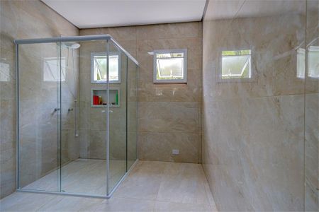 Casa à venda com 450m², 6 quartos e 8 vagas