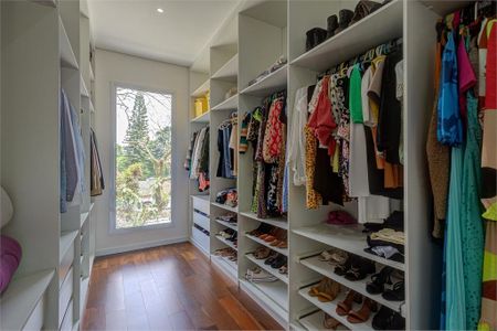 Casa à venda com 450m², 6 quartos e 8 vagas