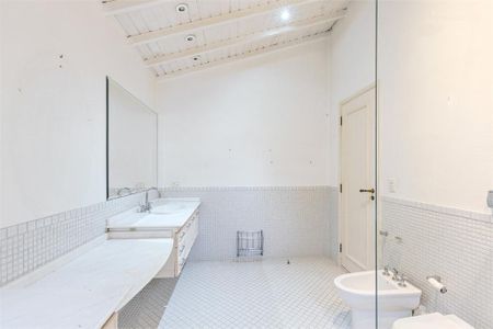 Casa à venda com 261m², 3 quartos e 3 vagas