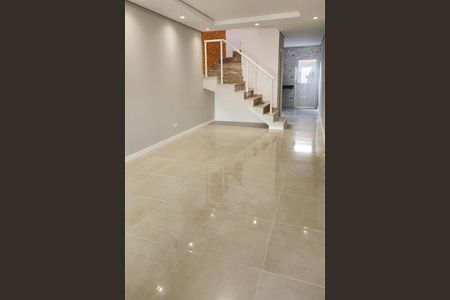 Casa à venda com 110m², 3 quartos e 2 vagas