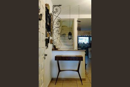Casa à venda com 130m², 2 quartos e 1 vaga