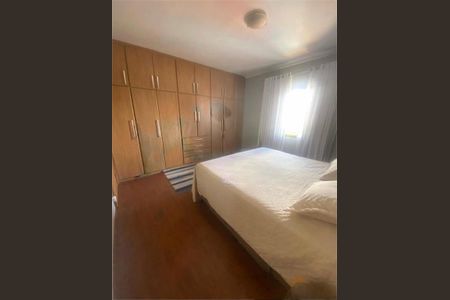 Casa à venda com 255m², 3 quartos e 5 vagas