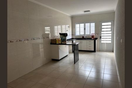 Casa à venda com 270m², 3 quartos e 5 vagas