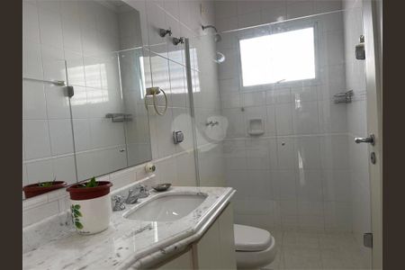 Casa à venda com 187m², 4 quartos e 2 vagas