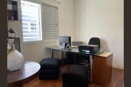 Casa à venda com 187m², 4 quartos e 2 vagas