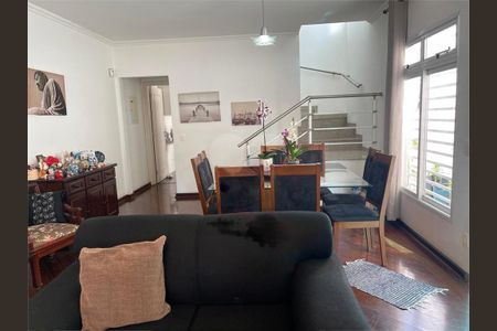 Casa à venda com 187m², 4 quartos e 2 vagas