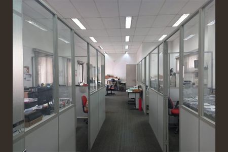 Casa à venda com 243m², 1 quarto e 8 vagas