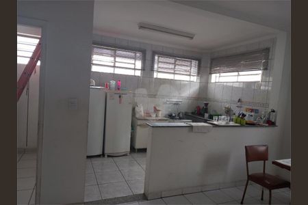 Casa à venda com 243m², 1 quarto e 8 vagas