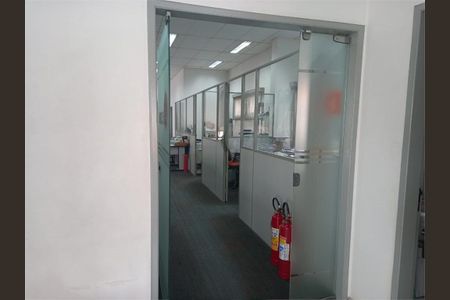 Casa à venda com 243m², 1 quarto e 8 vagas