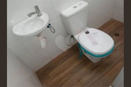 Casa à venda com 161m², 3 quartos e 2 vagas