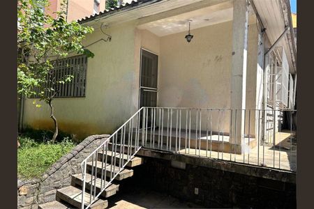 Casa à venda com 250m², 2 quartos e 2 vagas