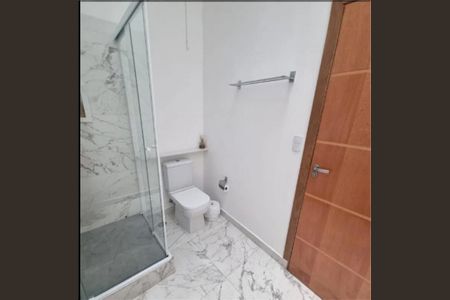Casa à venda com 114m², 2 quartos e 1 vaga