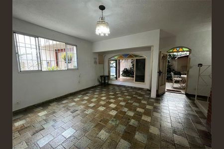 Casa à venda com 120m², 3 quartos e 2 vagas