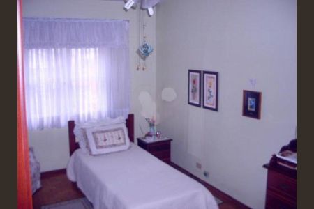 Casa à venda com 243m², 3 quartos e 2 vagas