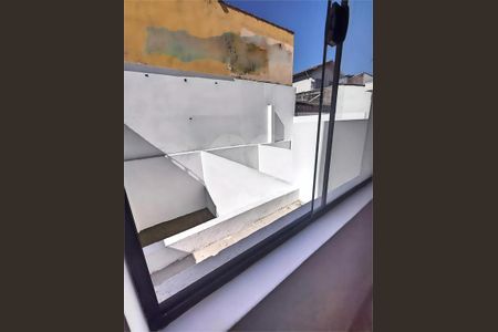 Casa à venda com 103m², 2 quartos e 2 vagas