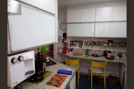 Apartamento à venda com 90m², 3 quartos e sem vaga