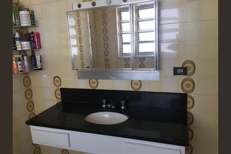 Casa à venda com 238m², 3 quartos e 4 vagas