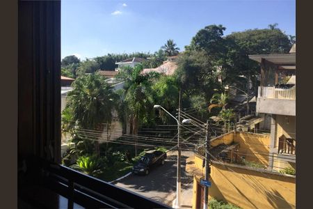 Casa à venda com 238m², 3 quartos e 4 vagas