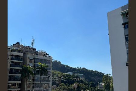 Apartamento à venda com 40m², 1 quarto e 1 vaga