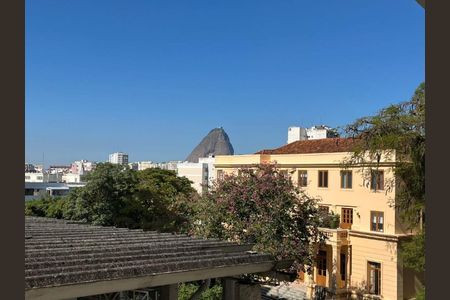 Apartamento à venda com 40m², 1 quarto e 1 vaga