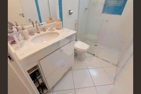 Casa à venda com 160m², 3 quartos e 2 vagas
