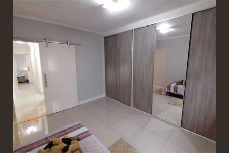 Casa à venda com 160m², 3 quartos e 2 vagas