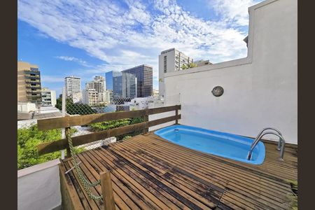 Apartamento à venda com 248m², 2 quartos e 2 vagas