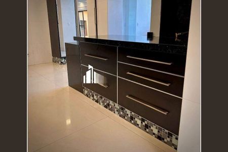 Apartamento à venda com 217m², 4 quartos e 4 vagas