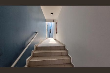Casa à venda com 240m², 3 quartos e 2 vagas