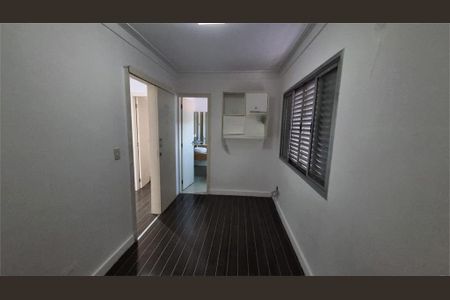 Casa à venda com 240m², 3 quartos e 2 vagas