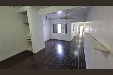 Casa à venda com 240m², 3 quartos e 2 vagas