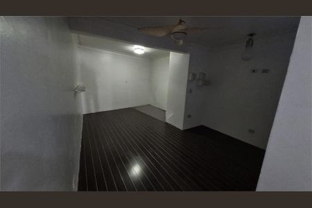 Casa à venda com 240m², 3 quartos e 2 vagas