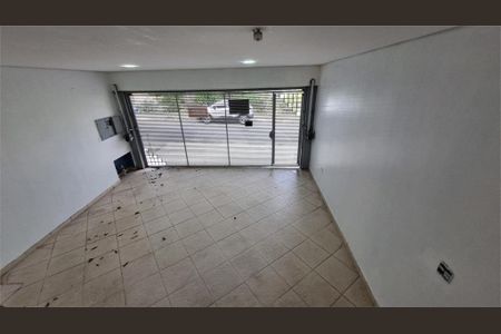 Casa à venda com 240m², 3 quartos e 2 vagas