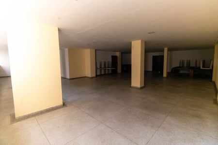 Apartamento à venda com 220m², 4 quartos e 2 vagas Apartamento à venda com 220m², 4 quartos e 2 vagasÁrea comum