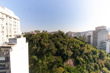 Apartamento à venda com 220m², 4 quartos e 2 vagas Apartamento à venda com 220m², 4 quartos e 2 vagasVista da Sala