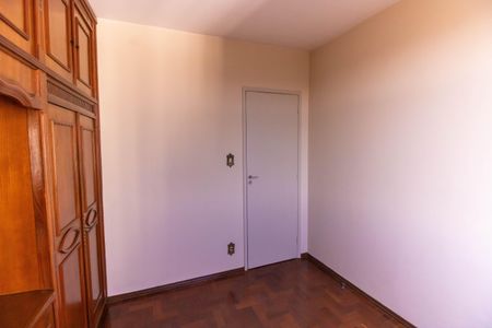 Apartamento à venda com 220m², 4 quartos e 2 vagas Apartamento à venda com 220m², 4 quartos e 2 vagasQuarto 2