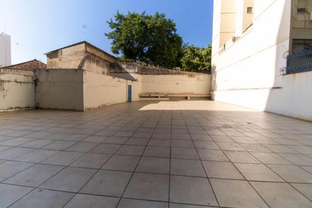 Apartamento à venda com 220m², 4 quartos e 2 vagas Apartamento à venda com 220m², 4 quartos e 2 vagasÁrea comum