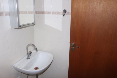 Casa à venda com 312m², 3 quartos e 8 vagasBanheiro 