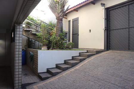 Casa à venda com 312m², 3 quartos e 8 vagasGaragem