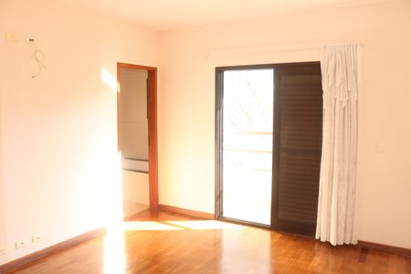 Casa à venda com 312m², 3 quartos e 8 vagasSuíte 1