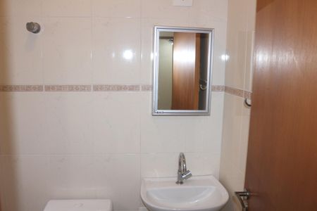 Casa à venda com 312m², 3 quartos e 8 vagasBanheiro 