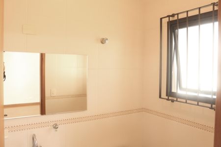 Casa à venda com 312m², 3 quartos e 8 vagasLavabo