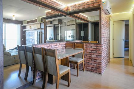 Apartamento à venda com 55m², 2 quartos e 1 vaga Apartamento à venda com 55m², 2 quartos e 1 vagaSala