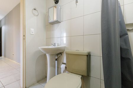Apartamento à venda com 44m², 1 quarto e sem vaga Apartamento à venda com 44m², 1 quarto e sem vagaBanheiro Social